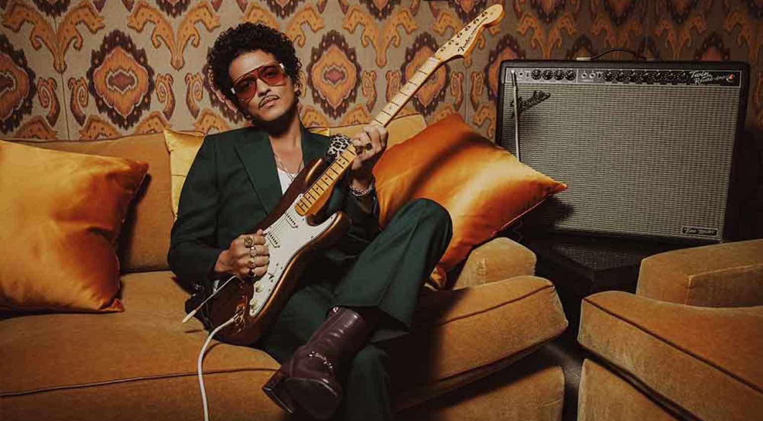 Fender Bruno Mars Stratocaster Leaked