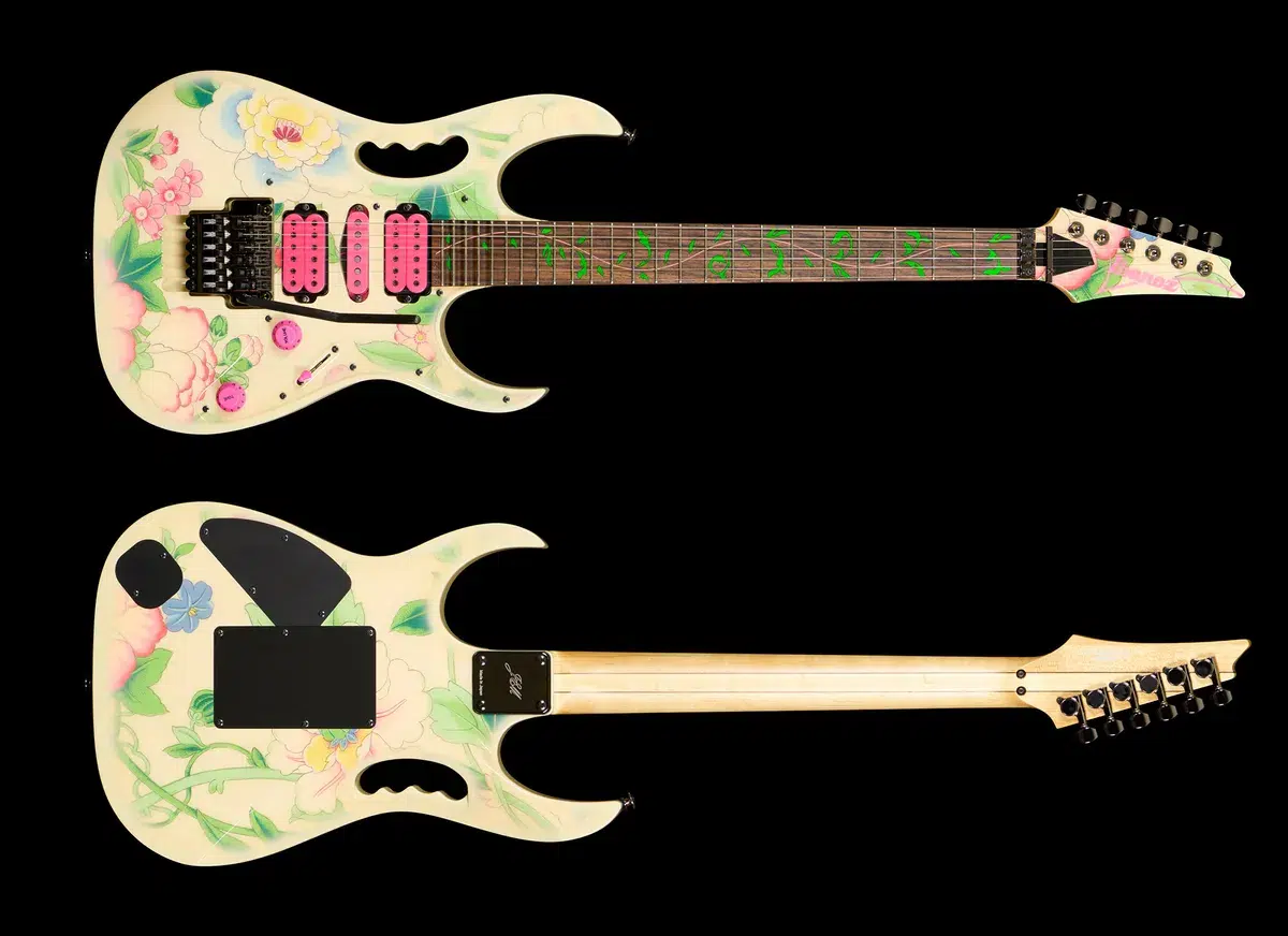 Jem77WFP in White Floral Pattern