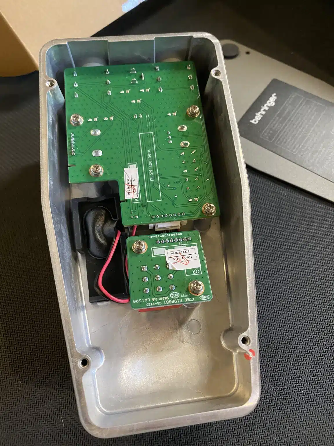 Behringer Fuzz Bender 美品 REVIEW: Behringer Fuzz Bender: First Look - Should You Buy