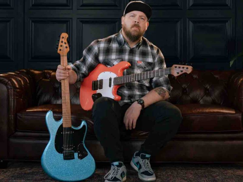 Fluff Signature StingRay Guitar Launches: Simplicity and Power