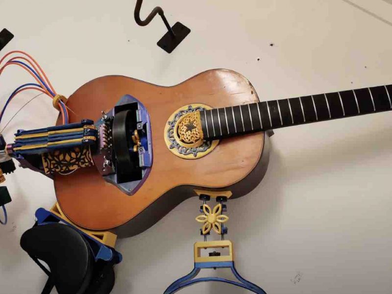 Hurdy Gurdy Guitar: A Wild 3D-Printed Experiment