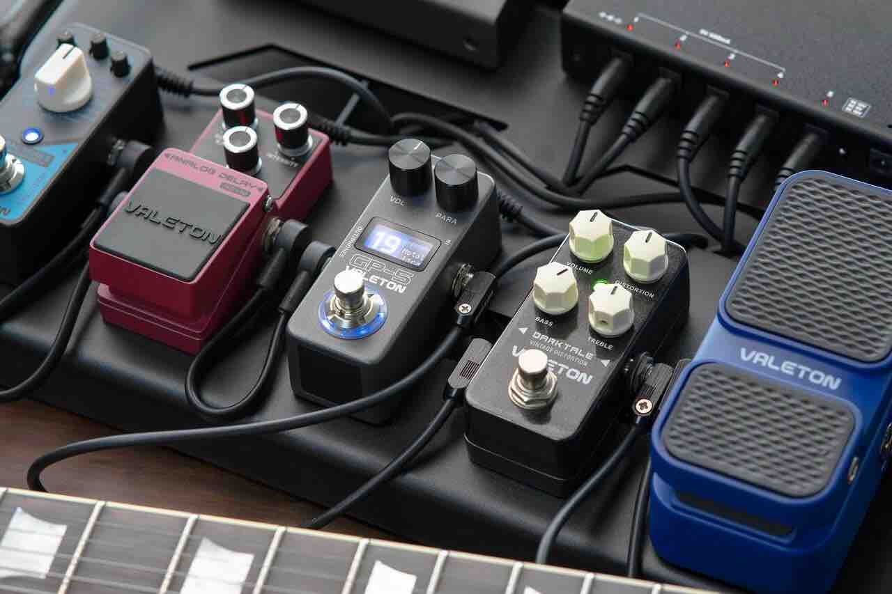 Valeton GP-5: The Pocket-Sized Multi-FX and Amp Modeler